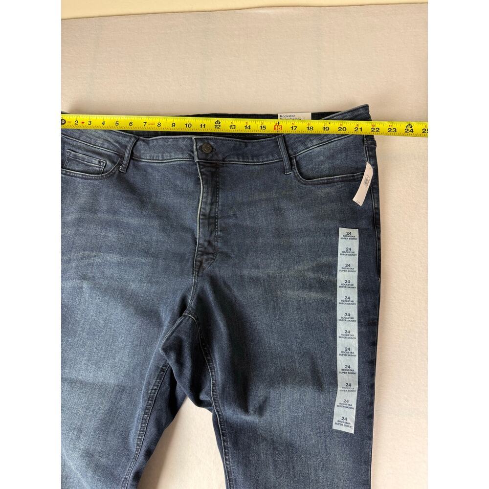 Old Navy Women's Plus Size 24 Rockstar Super Skinny Jeans NWT - Picture 5 of 10